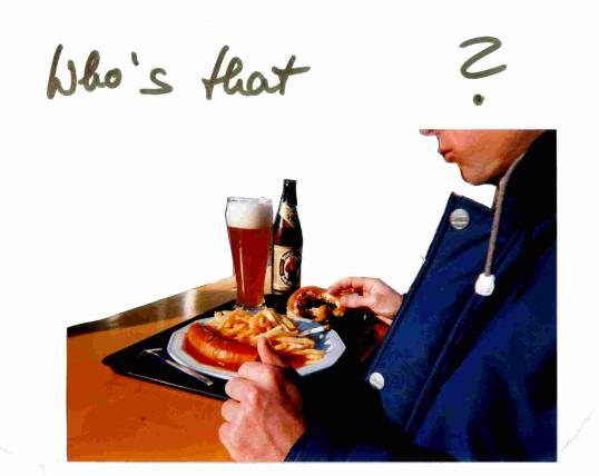 Currywurst und Pommes