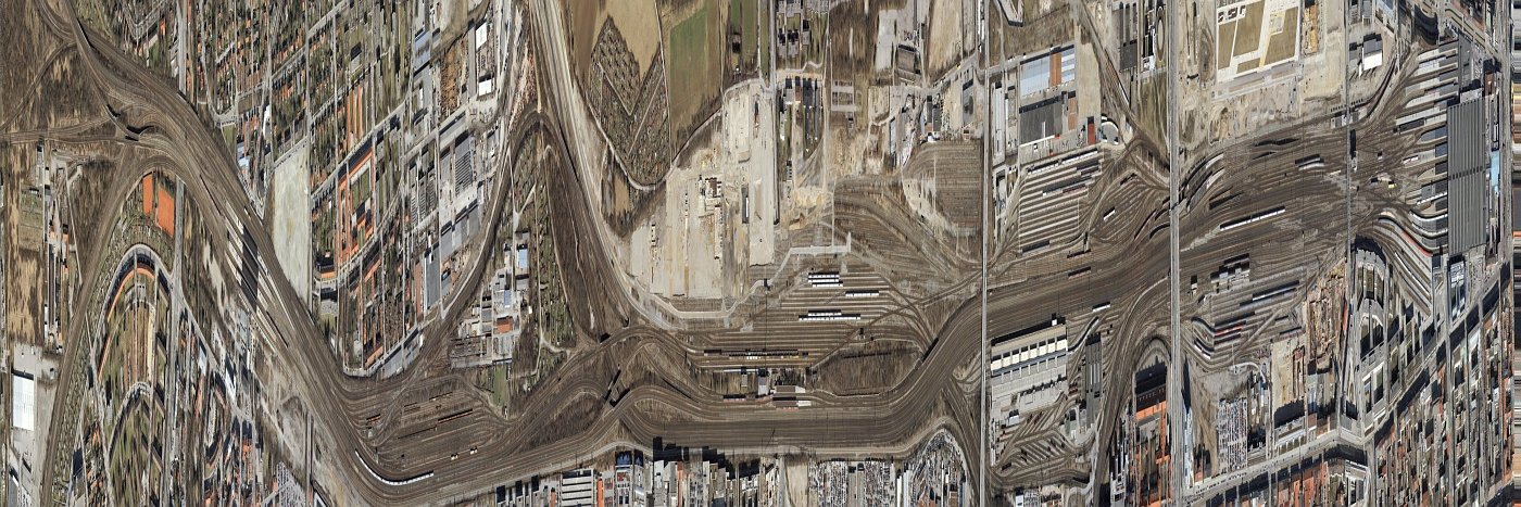 distorted aerial photo of the Munich railway axis from west of Pasing to the main station, put together from Google Earth 2006
