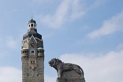 Remscheid: Bergischer Löwe vor Rathaus Foto 240*160