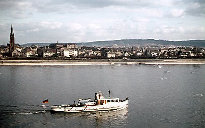 Rheinfähre / Beuel