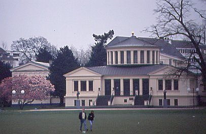 Hofgarten / Akademisches Kunsmuseum