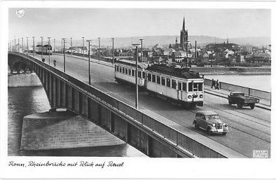 Rheinbr&uuml;cke mit Blickrichtung Beuel