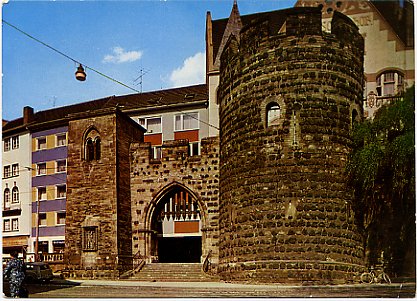 Sterntor (wiedererrichtetes Tor der mittelalterlichen Stadtmauer)