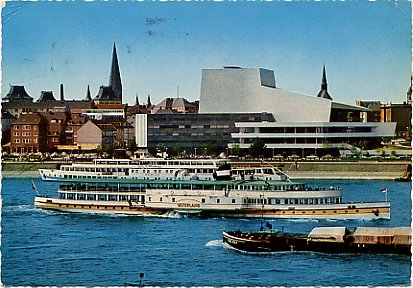 Stadttheater (heute: Oper) / Rheindampfer Vaterland (heute: Goethe)